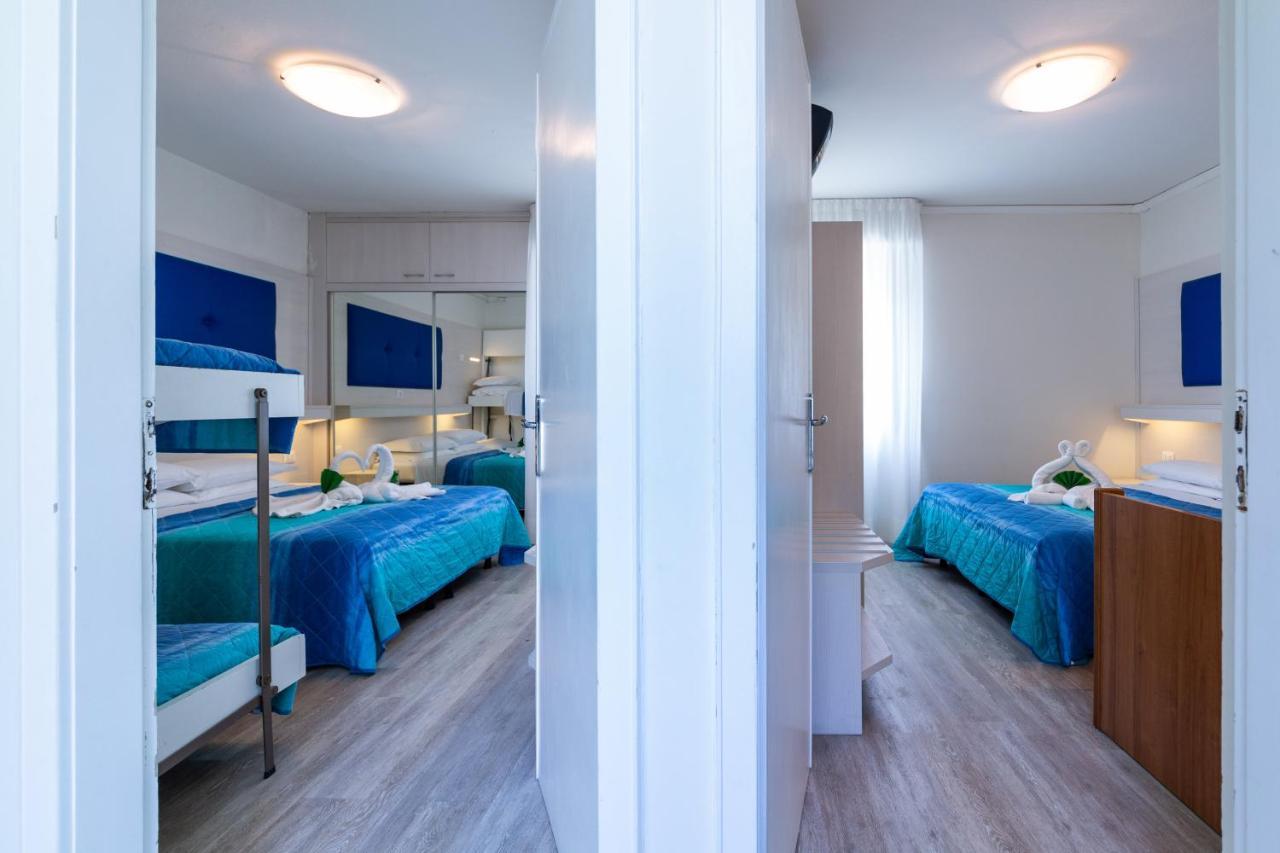 Villa Lucilla Lignano Sabbiadoro Exteriör bild