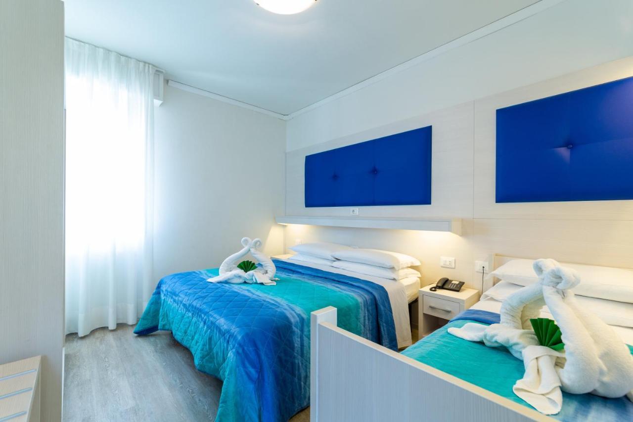 Villa Lucilla Lignano Sabbiadoro Exteriör bild