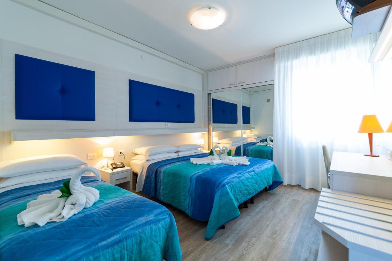 Villa Lucilla Lignano Sabbiadoro Exteriör bild