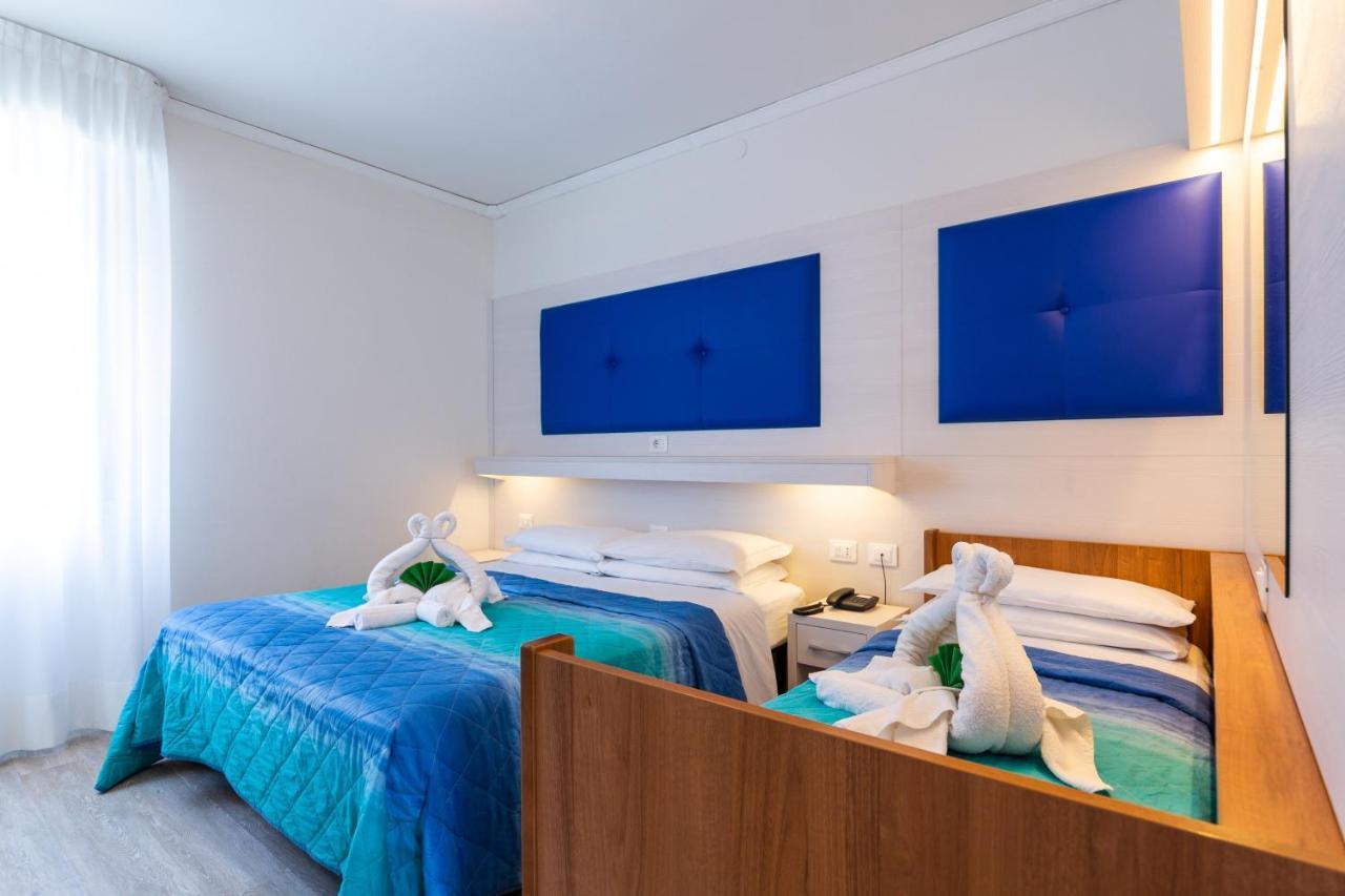 Villa Lucilla Lignano Sabbiadoro Exteriör bild