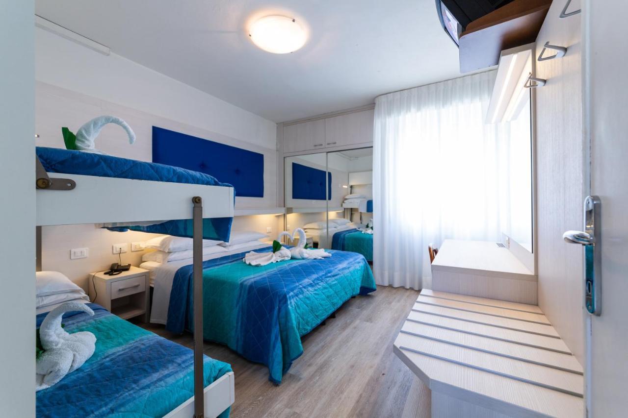 Villa Lucilla Lignano Sabbiadoro Exteriör bild
