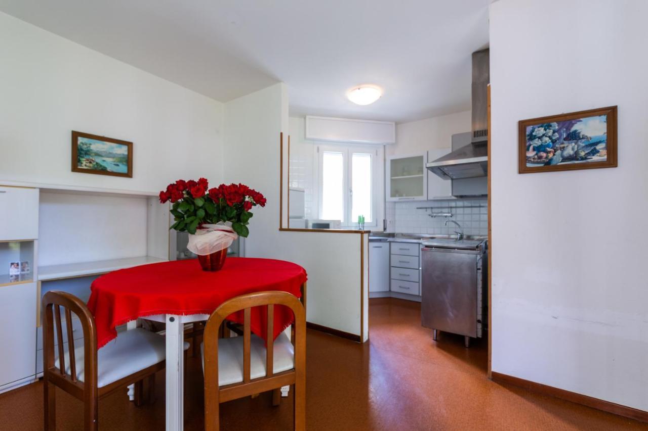 Villa Lucilla Lignano Sabbiadoro Exteriör bild