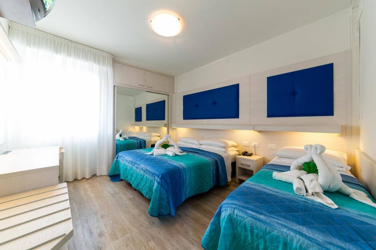 Villa Lucilla Lignano Sabbiadoro Exteriör bild